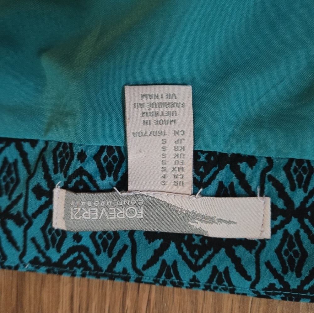 Forever 21 Blue and Black Patterned Mini Wrap Skirt - Picture 5 of 6
